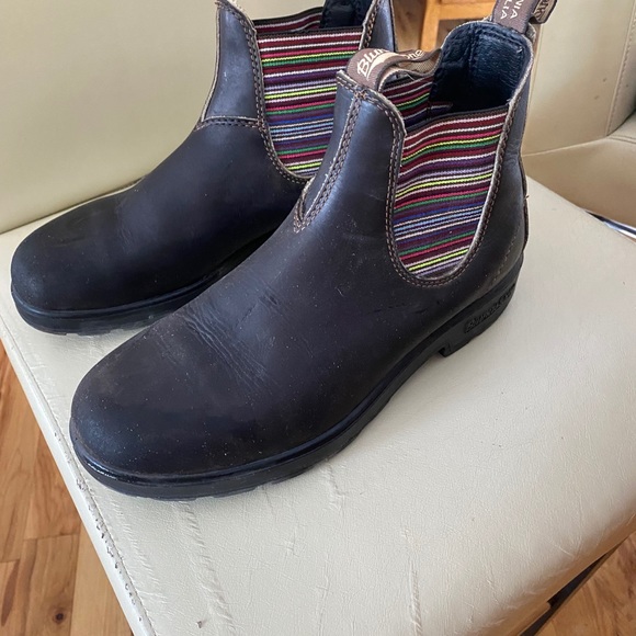 Blundstones - Picture 2 of 7